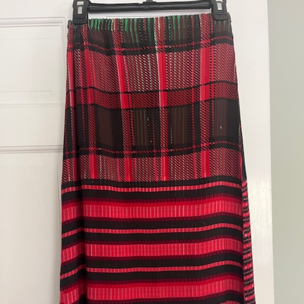 Issey Miyake Pleats Please